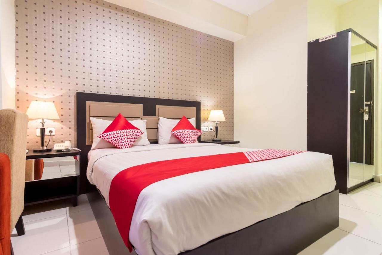 Oyo Flagship 1348 Hotel Home Anaya Medan Exterior foto